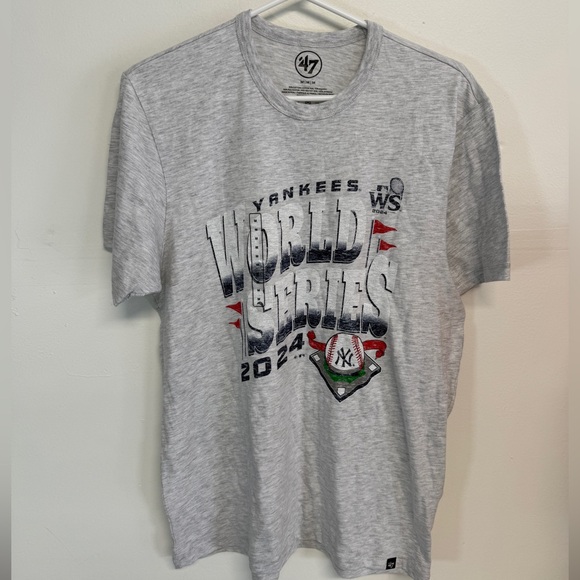 New ‘47 2024 World Series Men's New York Yankees Shirt size Medium Grey New - Picture 1 of 5